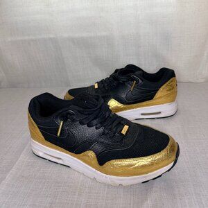 Nike Air Max 1 Super Bowl 50